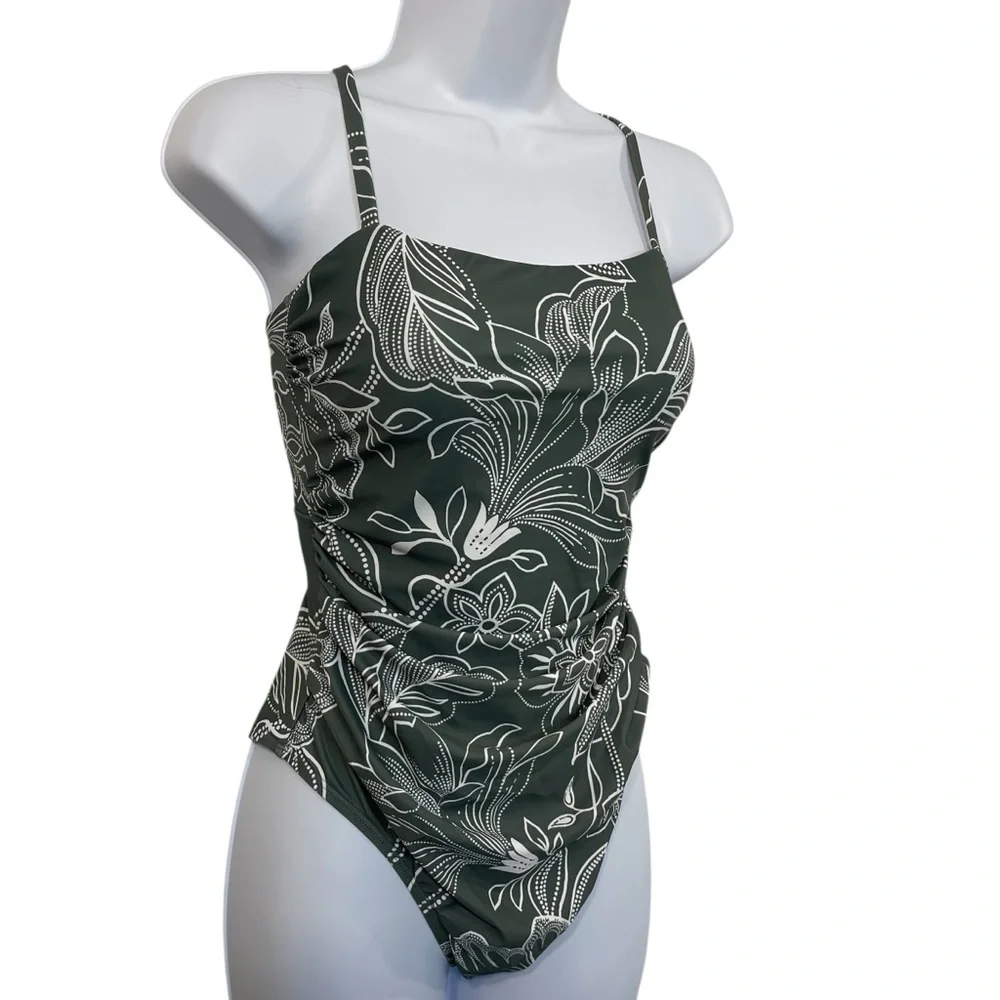 NWT Cupshe Quality Made Green Floral Swimsuit
